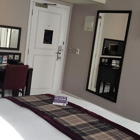 The Bath Arms Wetherspoon Hotel Warminster Bagian luar foto