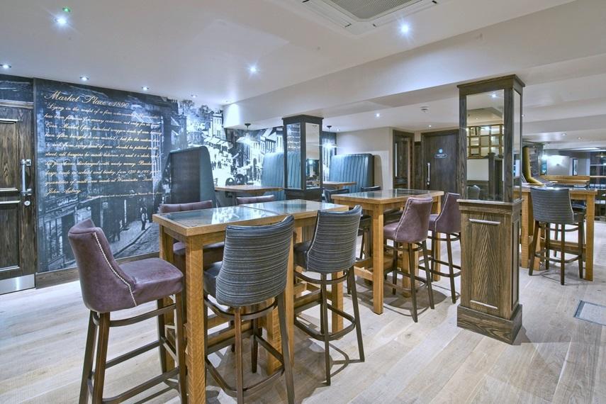 The Bath Arms Wetherspoon Hotel Warminster Bagian luar foto