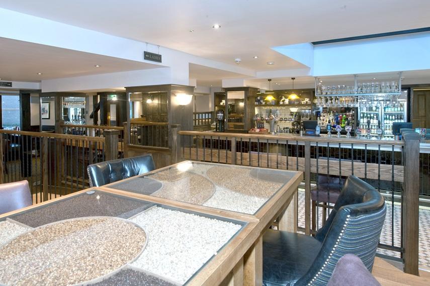 The Bath Arms Wetherspoon Hotel Warminster Bagian luar foto